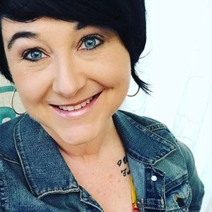 Meet your Posher, Carrie